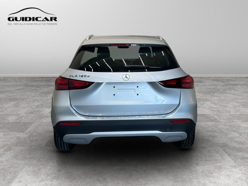 GuidiCar - MERCEDES BENZ NUOVA GLA 1 GLA 180  d Automatic EXECUTIVE Nuovo