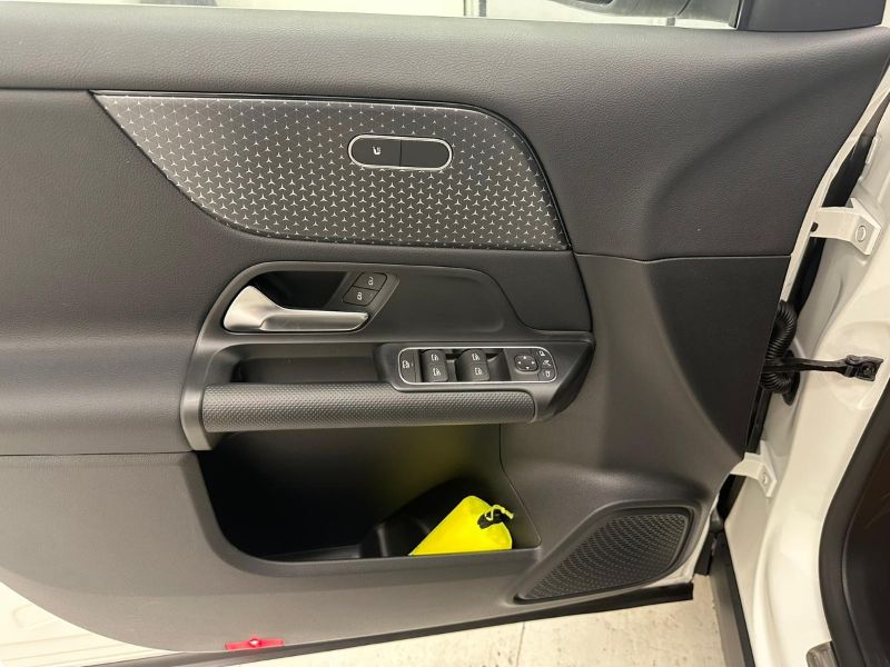 GuidiCar - MERCEDES BENZ NUOVA GLA 1 GLA 180  d Automatic EXECUTIVE Nuovo