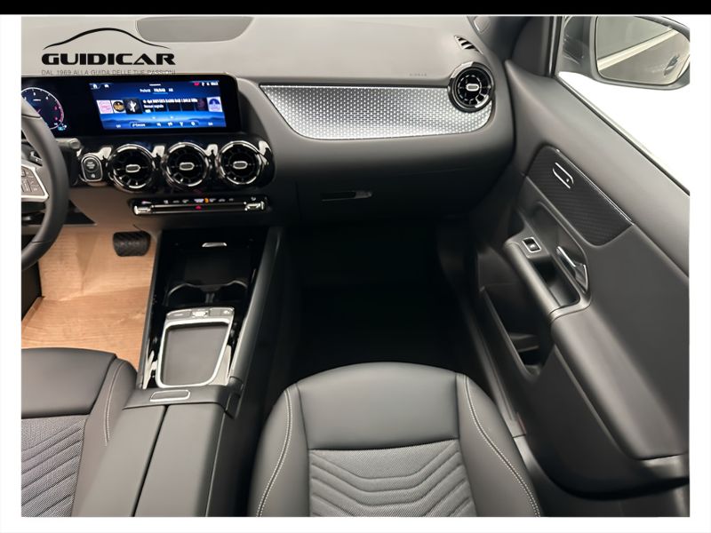 GuidiCar - MERCEDES BENZ NUOVA GLA 1 GLA 180  d Automatic EXECUTIVE Nuovo