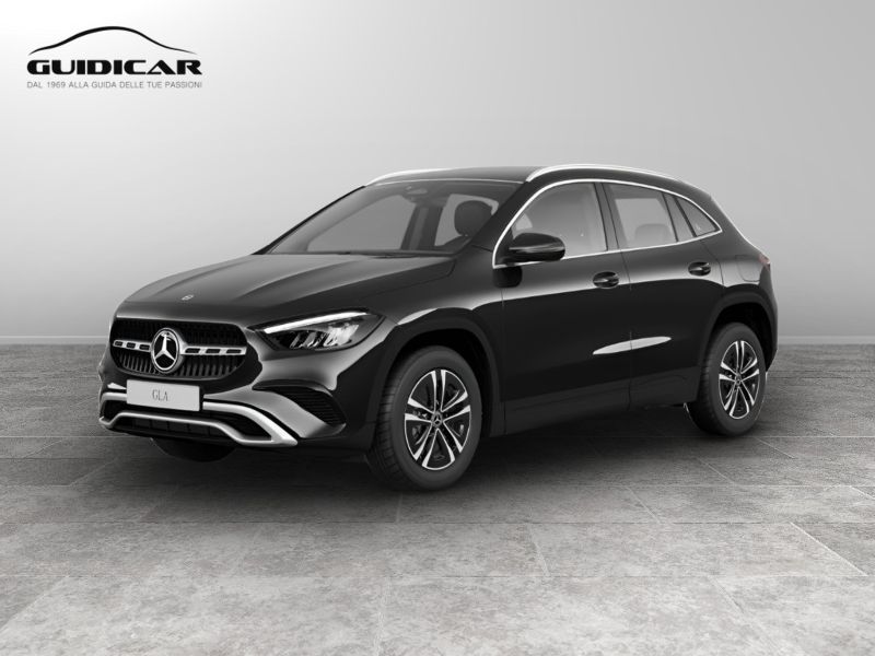 GuidiCar - MERCEDES BENZ NUOVA GLA 1 GLA 180  d Automatic EXECUTIVE Nuovo