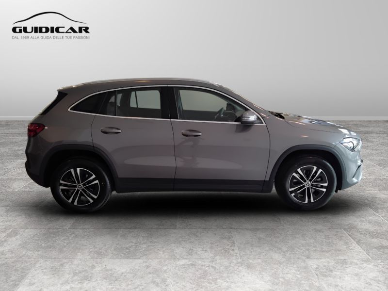 GuidiCar - MERCEDES BENZ NUOVA GLA 1 GLA 180  d Automatic EXECUTIVE Nuovo