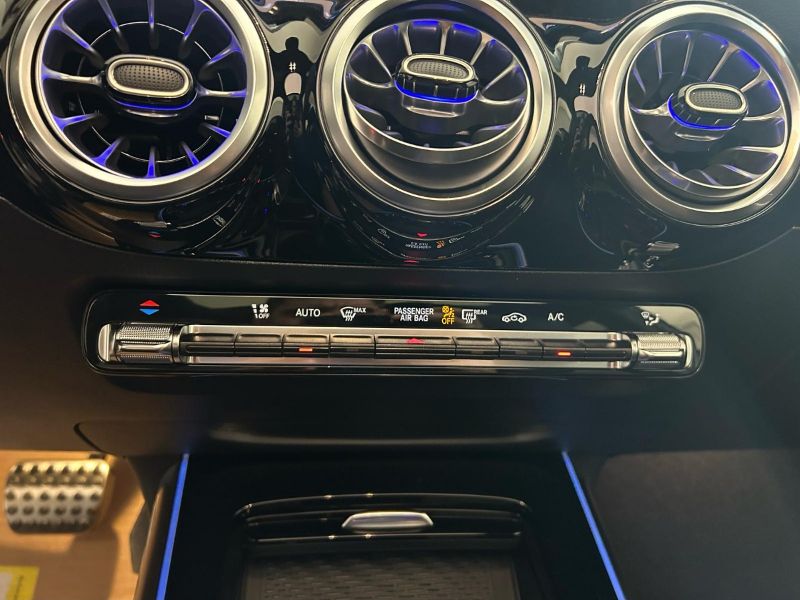 GuidiCar - MERCEDES BENZ NUOVA GLA 1 GLA 200 d Automatic 4MATIC AMG Line ADVANCED PLUS Nuovo