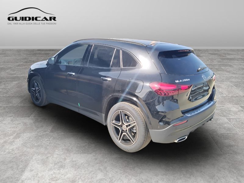 GuidiCar - MERCEDES BENZ NUOVA GLA 1 GLA 200 d Automatic 4MATIC AMG Line ADVANCED PLUS Nuovo