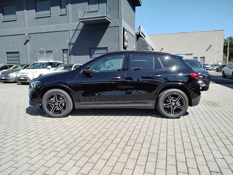 GuidiCar - MERCEDES BENZ NUOVA GLA 1 GLA 200 d Automatic 4MATIC AMG Line ADVANCED PLUS Nuovo