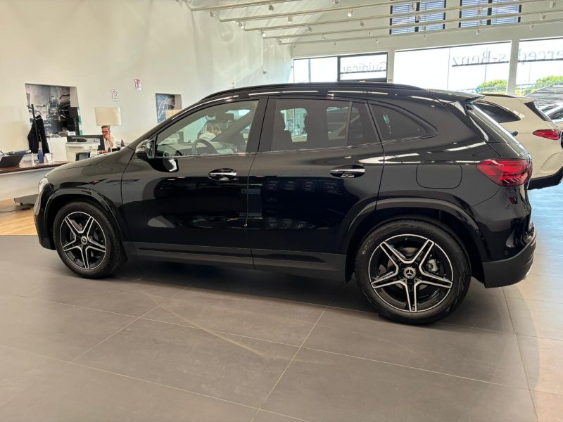 GuidiCar - MERCEDES BENZ NUOVA GLA 1 GLA 200 d Automatic 4MATIC AMG Line ADVANCED PLUS Nuovo