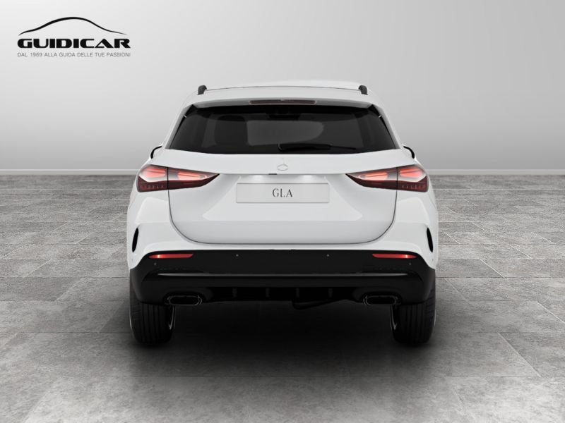 GuidiCar - MERCEDES BENZ NUOVA GLA 1 GLA 200 d Automatic 4MATIC AMG Line ADVANCED PLUS Nuovo