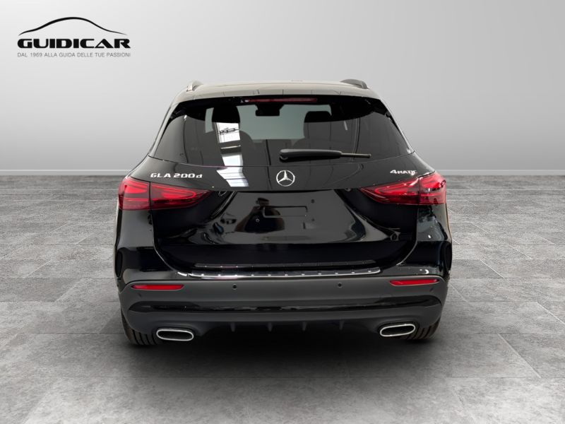 GuidiCar - MERCEDES BENZ NUOVA GLA 1 GLA 200 d Automatic 4MATIC AMG Line ADVANCED PLUS Nuovo