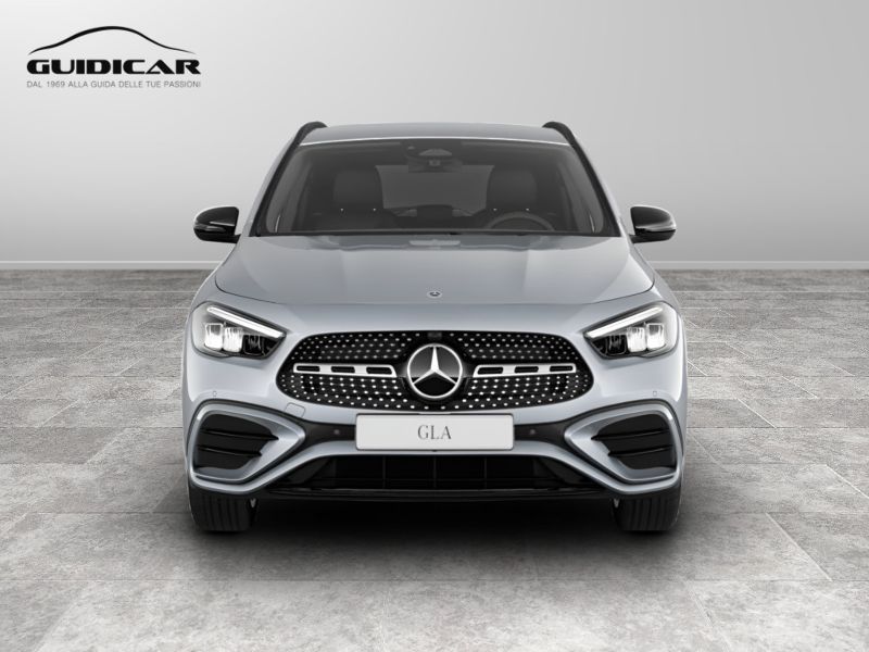 GuidiCar - MERCEDES BENZ NUOVA GLA 1 GLA 200 d Automatic 4MATIC AMG Line ADVANCED PLUS Nuovo