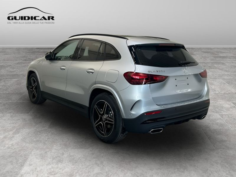 GuidiCar - MERCEDES BENZ NUOVA GLA 1 GLA 200 d Automatic 4MATIC AMG Line ADVANCED PLUS Nuovo