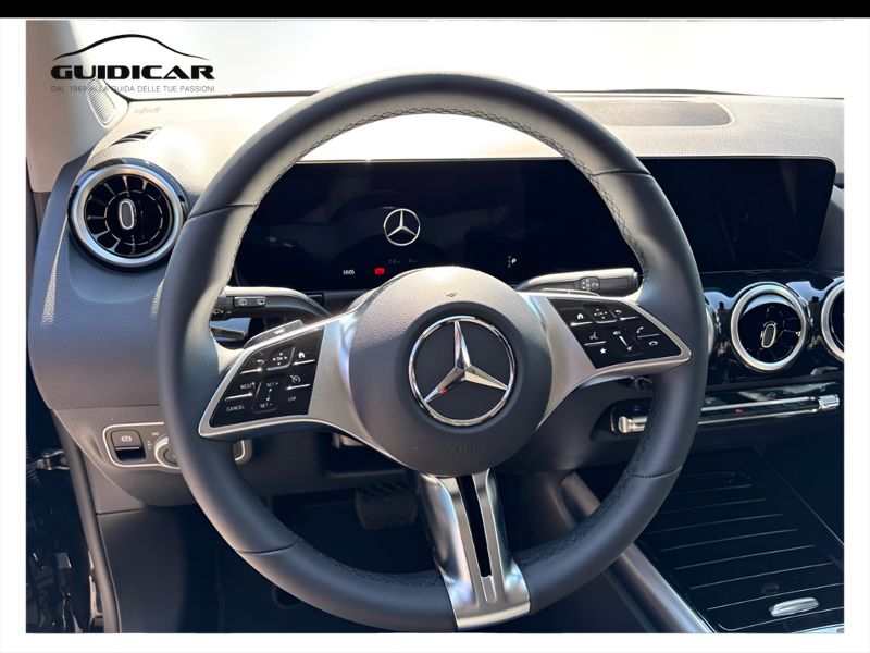 GuidiCar - MERCEDES BENZ NUOVA GLA 1 GLA 200 d Automatic 4MATIC PROGRESSIVE ADVANCED Nuovo
