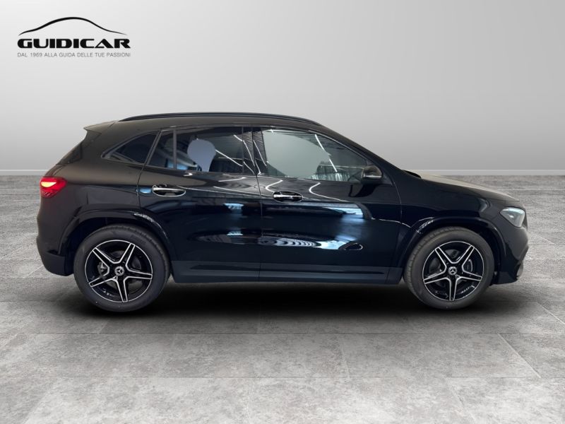 GuidiCar - MERCEDES BENZ NUOVA GLA 1 GLA 200 d Automatic 4MATIC AMG Line ADVANCED PLUS Nuovo