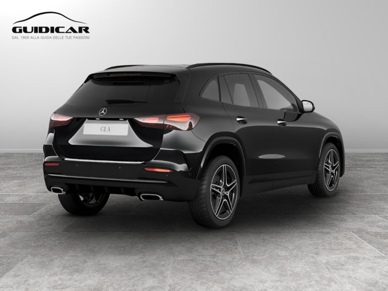 GuidiCar - MERCEDES BENZ NUOVA GLA 1 GLA 200 d Automatic 4MATIC AMG Line ADVANCED PLUS Nuovo