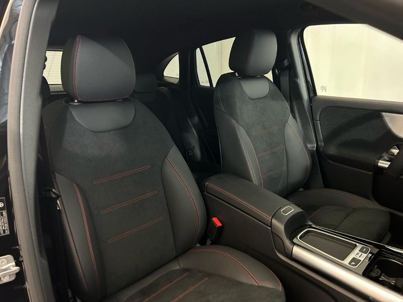 GuidiCar - MERCEDES BENZ NUOVA GLA 1 GLA 200 d Automatic 4MATIC AMG Line ADVANCED PLUS Nuovo