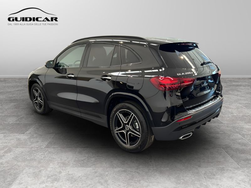 GuidiCar - MERCEDES BENZ NUOVA GLA 1 GLA 200 d Automatic 4MATIC AMG Line ADVANCED PLUS Nuovo