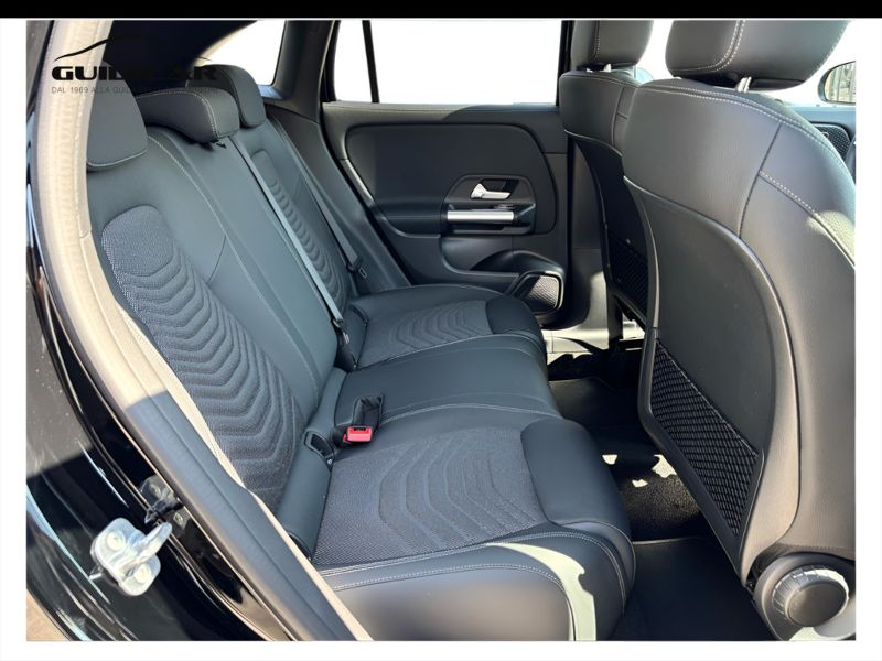 GuidiCar - MERCEDES BENZ NUOVA GLA 1 GLA 200 d Automatic 4MATIC PROGRESSIVE ADVANCED Nuovo