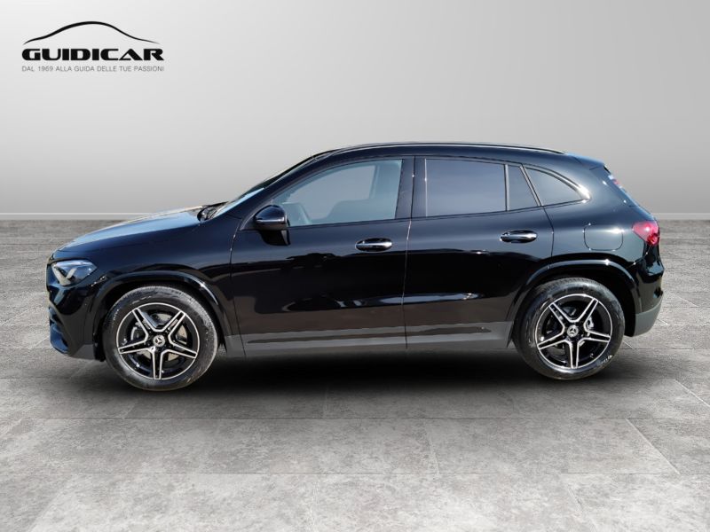GuidiCar - MERCEDES BENZ NUOVA GLA 1 GLA 200 d Automatic 4MATIC AMG Line ADVANCED PLUS Nuovo