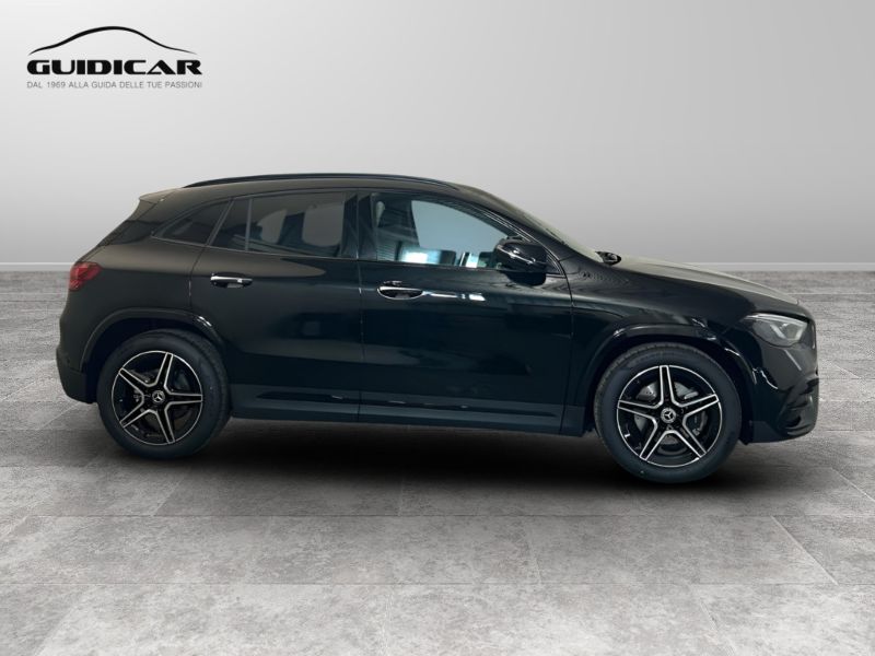 GuidiCar - MERCEDES BENZ NUOVA GLA 1 GLA 200 d Automatic 4MATIC AMG Line ADVANCED PLUS Nuovo