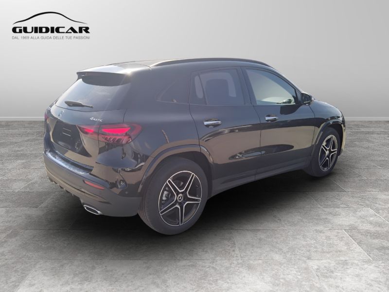 GuidiCar - MERCEDES BENZ NUOVA GLA 1 GLA 200 d Automatic 4MATIC AMG Line ADVANCED PLUS Nuovo