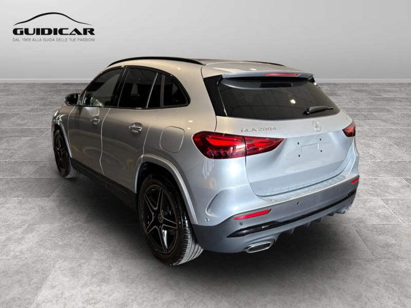GuidiCar - MERCEDES BENZ NUOVA GLA 1 GLA 200 d Automatic 4MATIC AMG Line ADVANCED PLUS Nuovo
