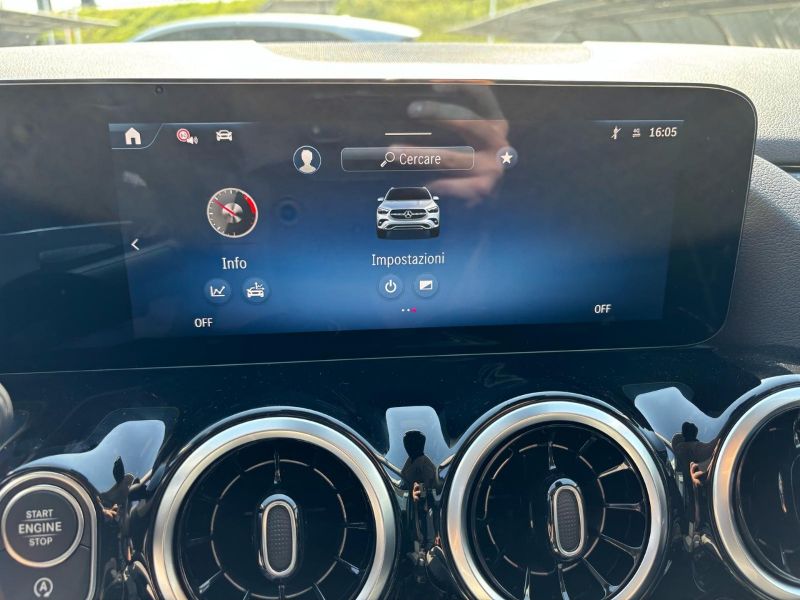 GuidiCar - MERCEDES BENZ NUOVA GLA 1 GLA 200 d Automatic 4MATIC PROGRESSIVE ADVANCED Nuovo