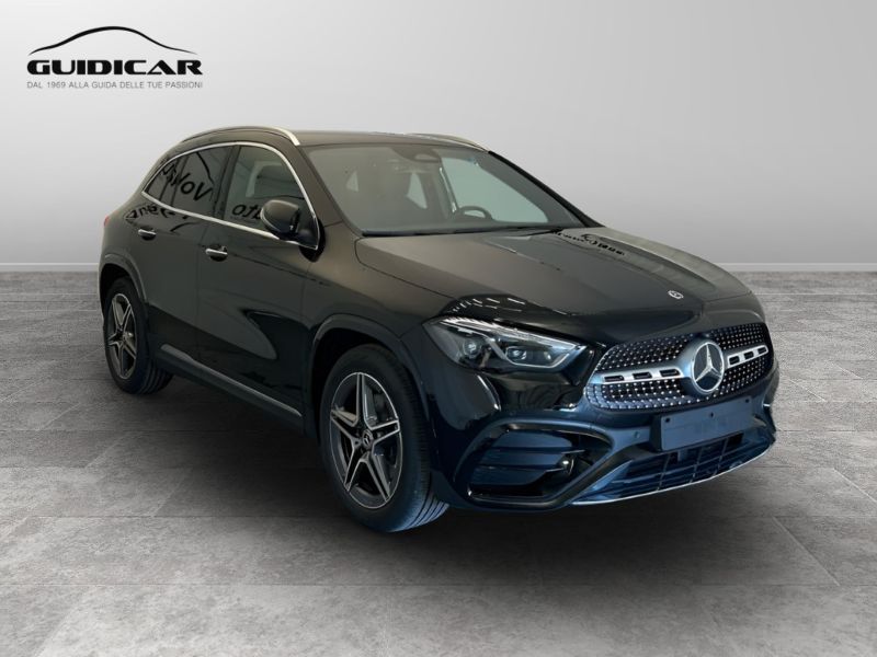 GuidiCar - MERCEDES BENZ NUOVA GLA 1 GLA 200 d Automatic 4MATIC AMG Line ADVANCED PLUS Nuovo