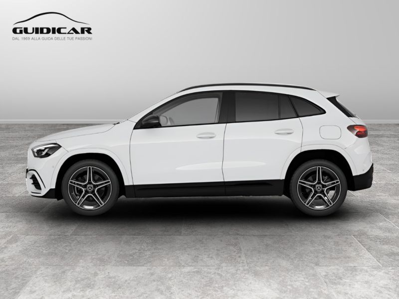 GuidiCar - MERCEDES BENZ NUOVA GLA 1 GLA 200 d Automatic 4MATIC AMG Line ADVANCED PLUS Nuovo