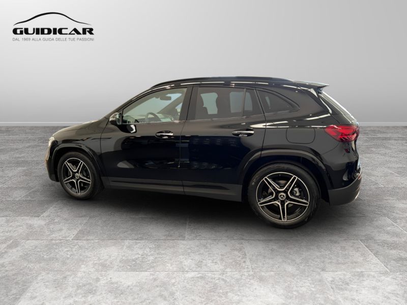 GuidiCar - MERCEDES BENZ NUOVA GLA 1 GLA 200 d Automatic 4MATIC AMG Line ADVANCED PLUS Nuovo