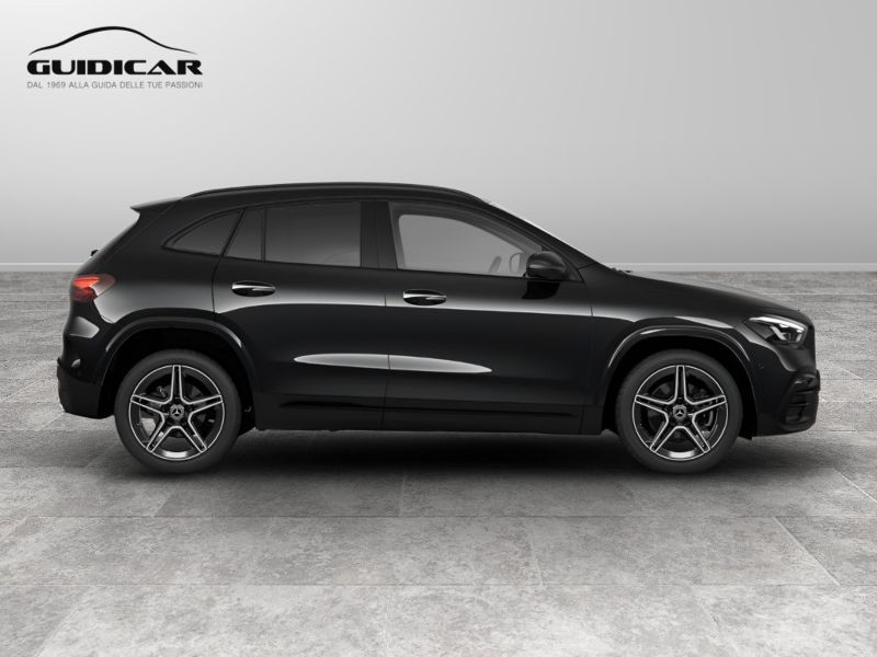 GuidiCar - MERCEDES BENZ NUOVA GLA 1 GLA 200 d automatic AMG Line ADVANCED PLUS Nuovo