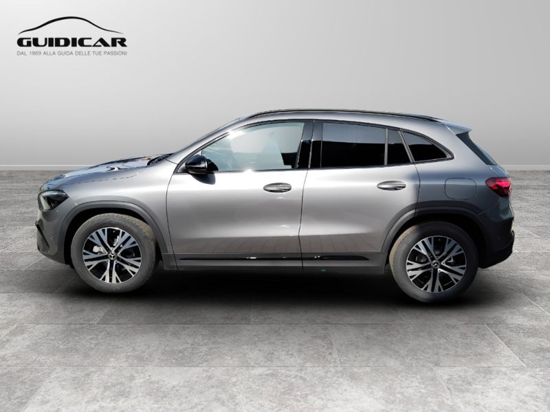 GuidiCar - MERCEDES BENZ NUOVA GLA 1 GLA 200 d automatic PROGRESSIVE ADVANCED Nuovo