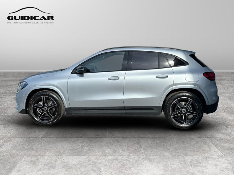 GuidiCar - MERCEDES BENZ NUOVA GLA 1 GLA 200 d automatic AMG Line ADVANCED PLUS Nuovo