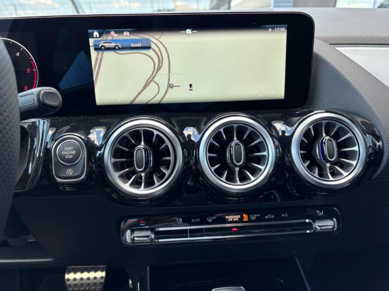 GuidiCar - MERCEDES BENZ NUOVA GLA 1 GLA 200 d automatic AMG Line ADVANCED PLUS Nuovo