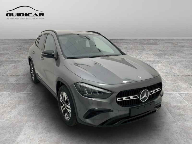 GuidiCar - MERCEDES BENZ NUOVA GLA 1 GLA 200 d automatic PROGRESSIVE ADVANCED Nuovo
