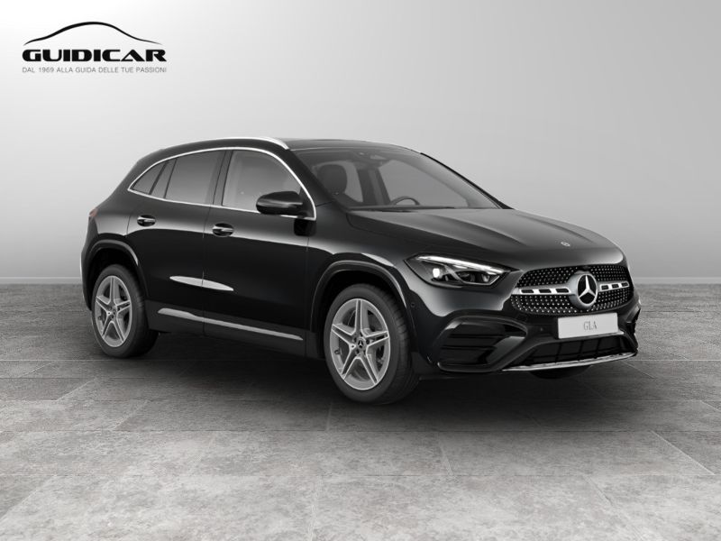 GuidiCar - MERCEDES BENZ NUOVA GLA 1 GLA 200 d automatic AMG Line ADVANCED PLUS Nuovo