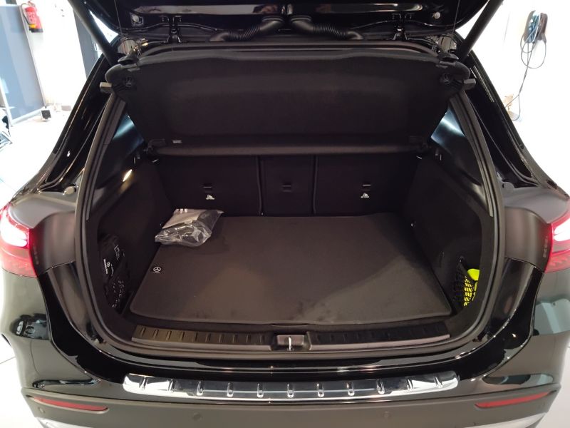 GuidiCar - MERCEDES BENZ NUOVA GLA 1 GLA 200 d automatic AMG Line ADVANCED PLUS Nuovo