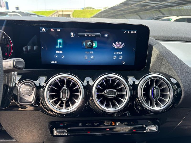 GuidiCar - MERCEDES BENZ NUOVA GLA 1 GLA 200 d automatic AMG Line ADVANCED PLUS Nuovo