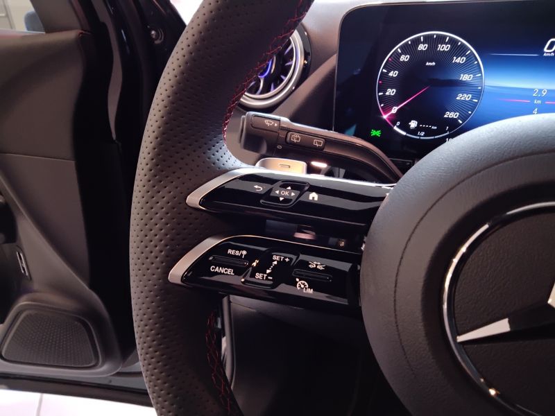 GuidiCar - MERCEDES BENZ NUOVA GLA 1 GLA 200 d automatic AMG Line ADVANCED PLUS Nuovo