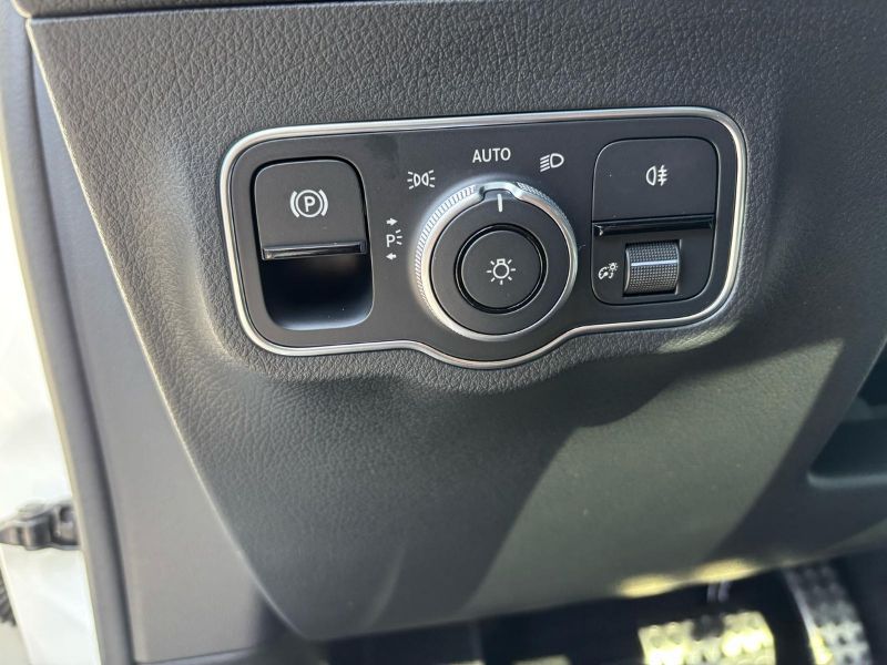 GuidiCar - MERCEDES BENZ NUOVA GLA 1 GLA 200 d automatic AMG Line ADVANCED PLUS Nuovo