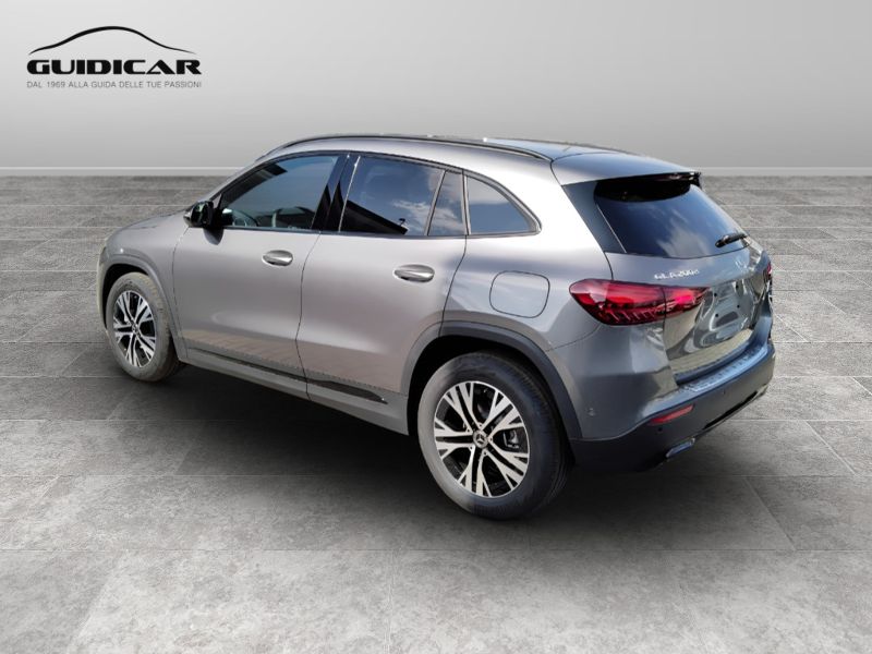GuidiCar - MERCEDES BENZ NUOVA GLA 1 GLA 200 d automatic PROGRESSIVE ADVANCED Nuovo
