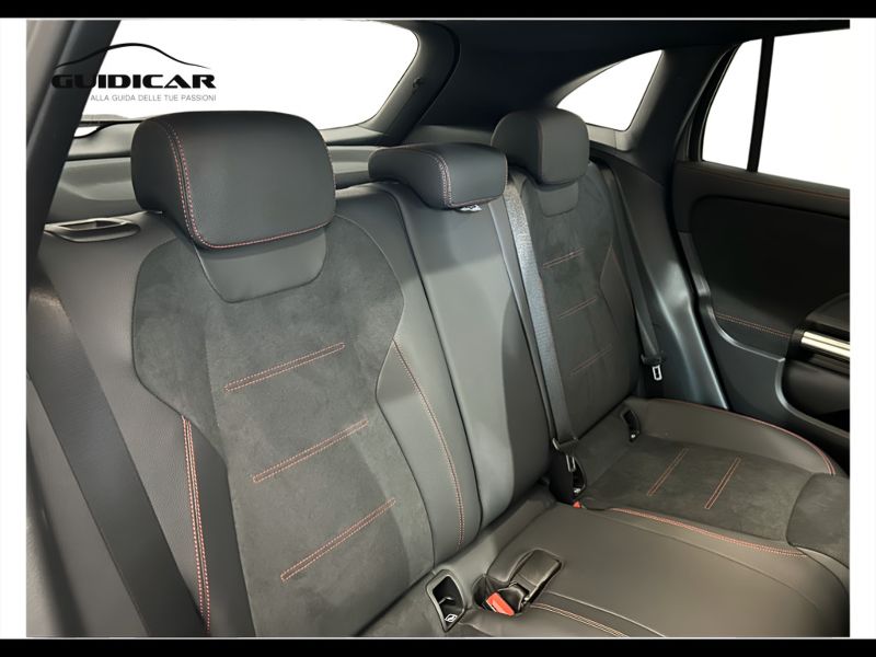 GuidiCar - MERCEDES BENZ NUOVA GLA 1 GLA 200 d automatic AMG Line ADVANCED PLUS Nuovo