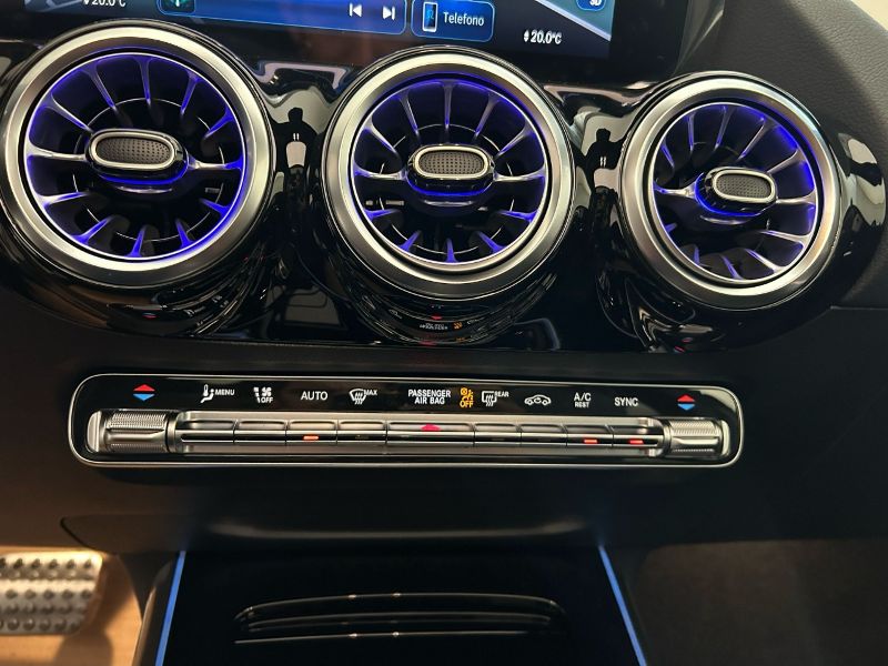 GuidiCar - MERCEDES BENZ NUOVA GLA 1 GLA 200 d automatic AMG Line ADVANCED PLUS Nuovo