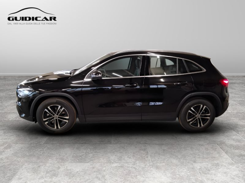 GuidiCar - MERCEDES BENZ NUOVA GLA 1 GLA 200 d automatic EXECUTIVE Nuovo