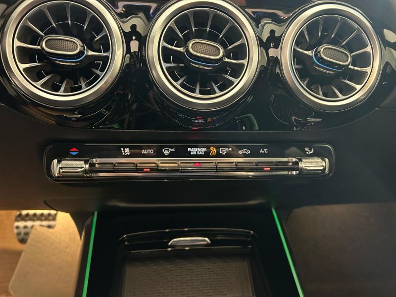 GuidiCar - MERCEDES BENZ NUOVA GLA 1 GLA 200 d automatic AMG Line ADVANCED PLUS Nuovo