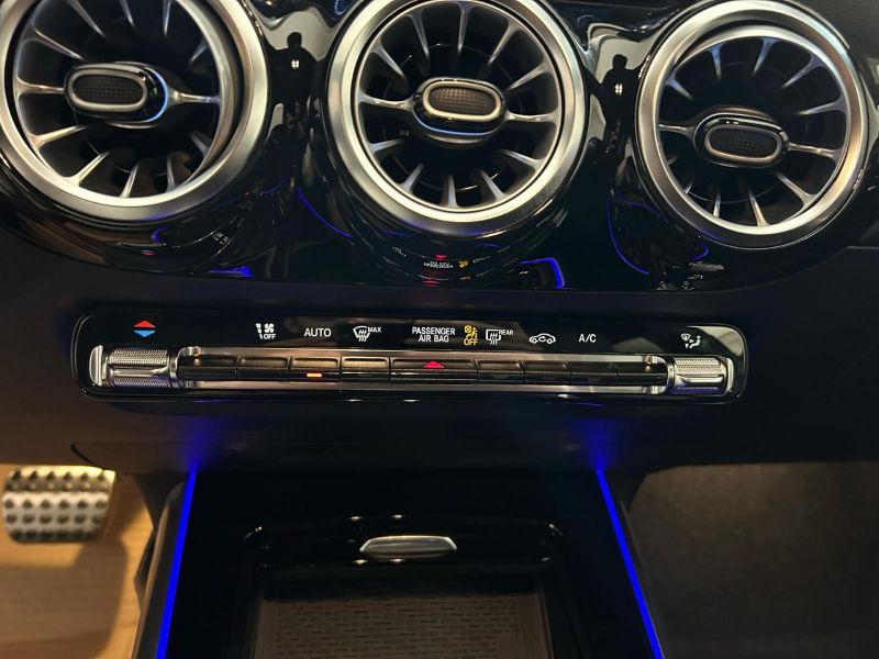 GuidiCar - MERCEDES BENZ NUOVA GLA 1 GLA 200 d automatic AMG Line ADVANCED PLUS Nuovo