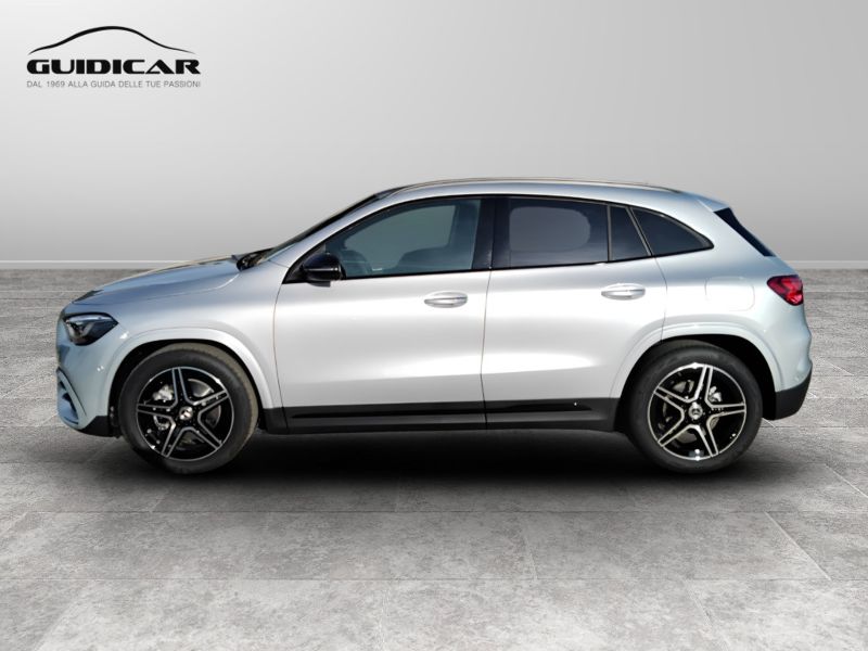 GuidiCar - MERCEDES BENZ NUOVA GLA 1 GLA 200 d automatic AMG Line ADVANCED PLUS Nuovo