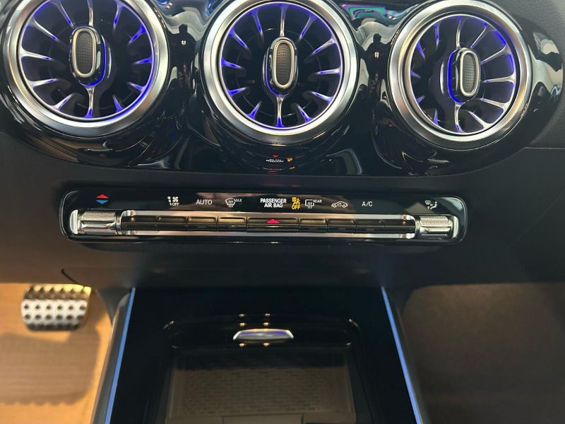 GuidiCar - MERCEDES BENZ NUOVA GLA 1 GLA 200 d automatic AMG Line ADVANCED PLUS Nuovo