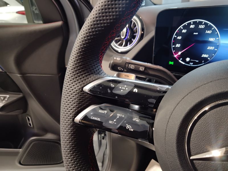 GuidiCar - MERCEDES BENZ NUOVA GLA 1 GLA 200 d automatic AMG Line ADVANCED PLUS Nuovo