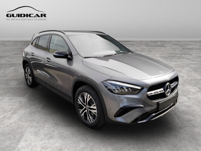 GuidiCar - MERCEDES BENZ NUOVA GLA 1 GLA 200 d automatic PROGRESSIVE ADVANCED Nuovo