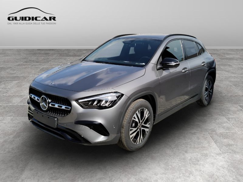 GuidiCar - MERCEDES BENZ NUOVA GLA 1 GLA 200 d automatic PROGRESSIVE ADVANCED Nuovo