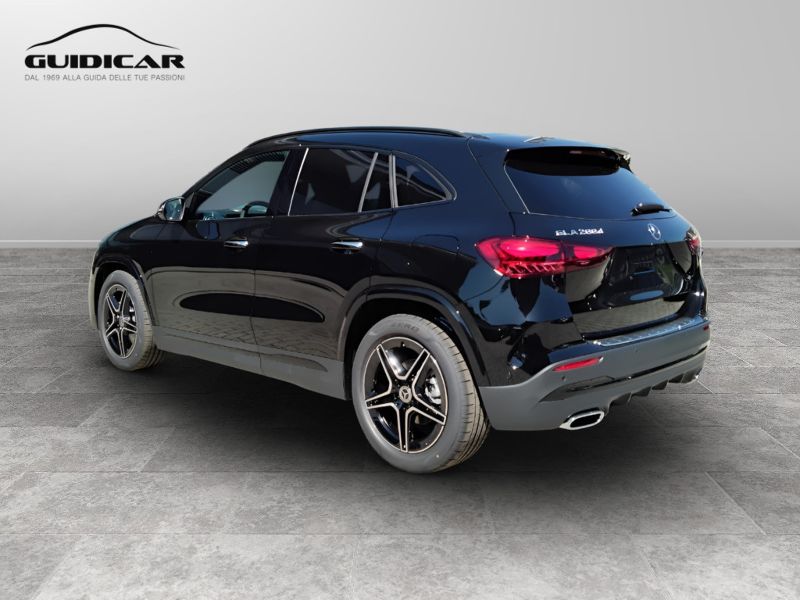 GuidiCar - MERCEDES BENZ NUOVA GLA 1 GLA 200 d automatic AMG Line ADVANCED PLUS Nuovo