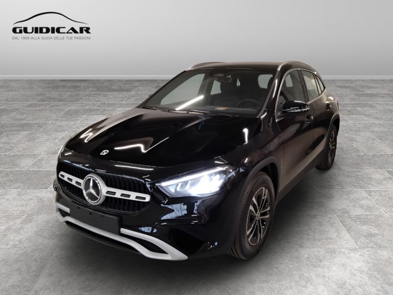 GuidiCar - MERCEDES BENZ NUOVA GLA 1 GLA 200 d automatic EXECUTIVE Nuovo